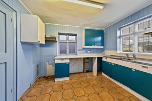 Kitchen- click for photo gallery